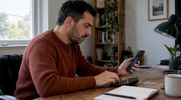 Jugador calcula el rollover de un bono de casino